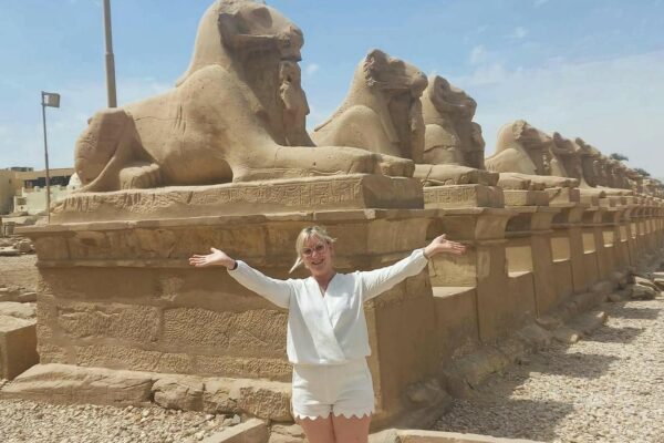 Luxor and Valley of the Kings by bus