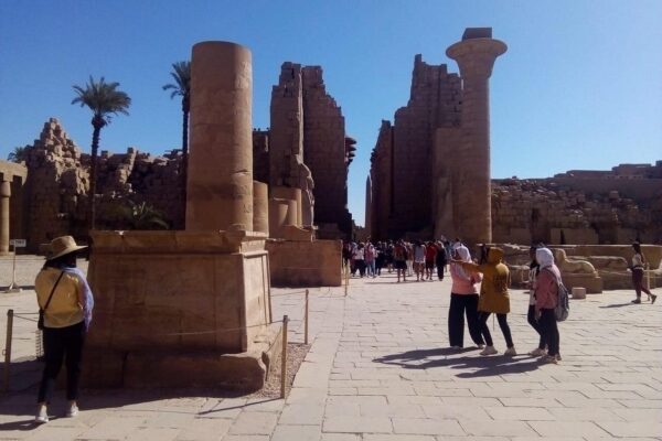 Luxor and Valley of the Kings by bus